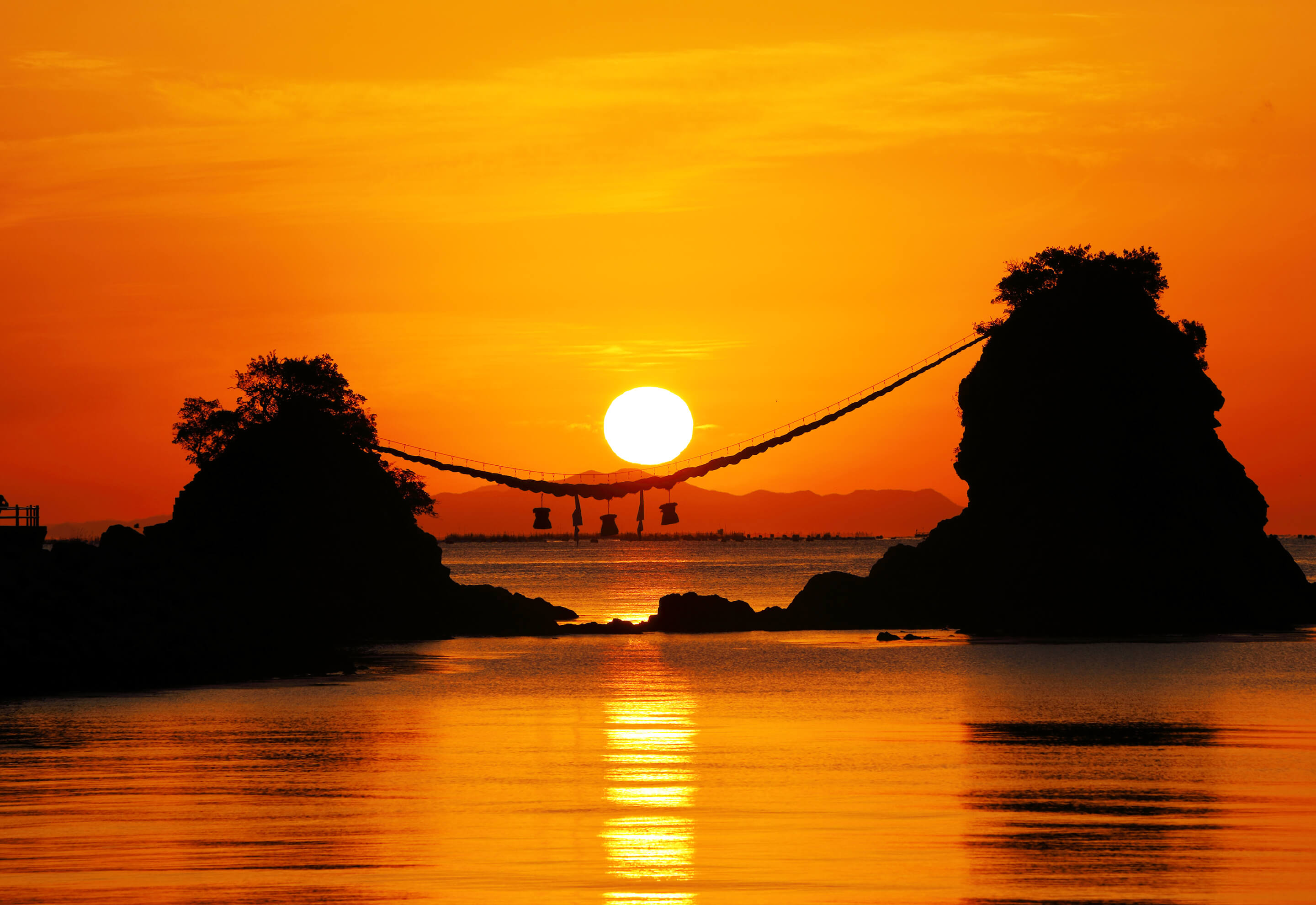 豊後二見ヶ浦の夫婦岩